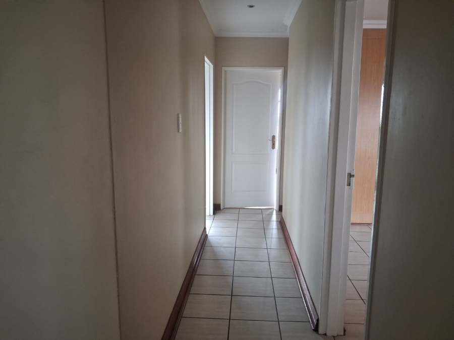 To Let 3 Bedroom Property for Rent in Pentagon Park Free State